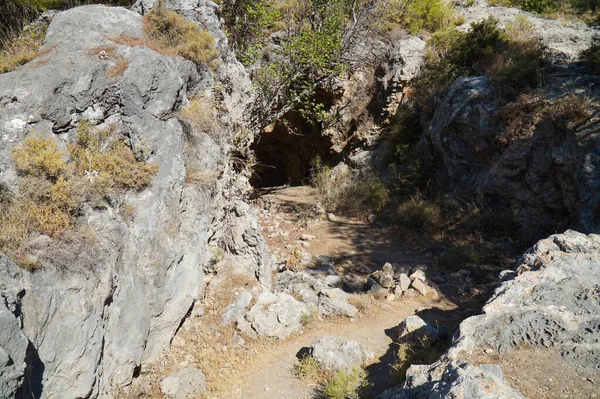 Uma Caverna Nas Montanhas Taurus Sul Turquia Longo Caminho Lício — Fotografia de Stock