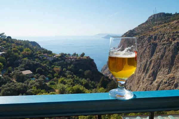 Glass Beer Fence Butterfly Bay Southern Turkey — Stock Photo, Image