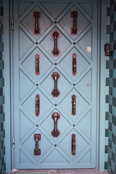Niezwykłe Drzwi Jednym Budynków Mieście Dnipro — Zdjęcie stockowe