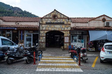 Rurek şehri Fethiye 'de antik bir binanın girişi.. 