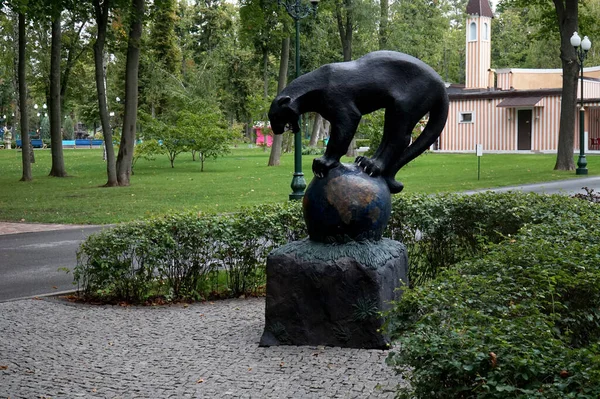 Bronzeskulpturen Zieren Den Gorki Park Innenstadt Charkiw Gebiet Charkiw Ukraine — Stockfoto