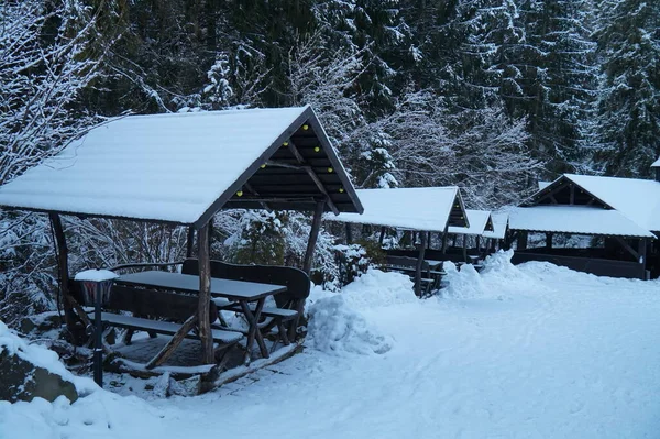 Ein Schneebedeckter Pavillon Den Karpaten — Stockfoto