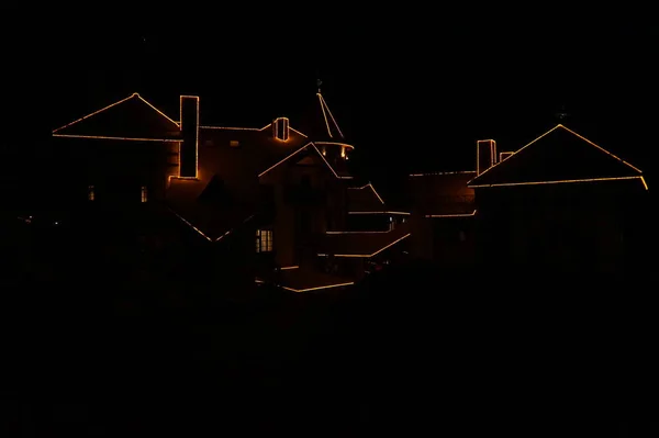 Illuminated Silhouette House Winter Night — Fotografia de Stock