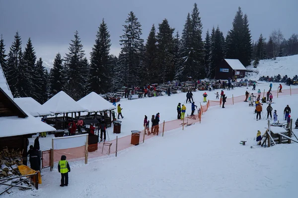 Piste Ski Dans Une Des Stations Ski Des Carpates — Photo