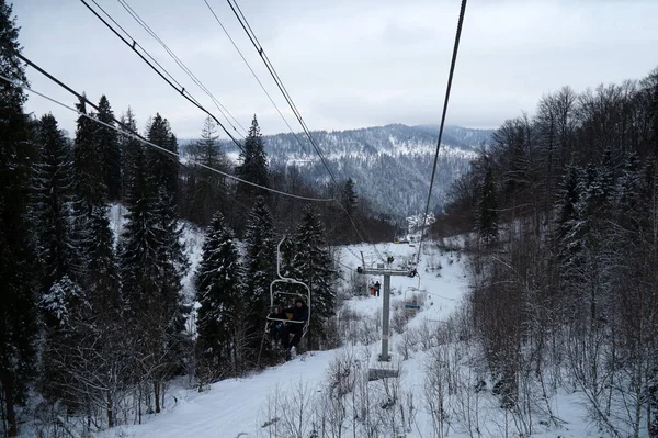 Skieurs Sur Piste Ski Une Des Stations Des Carpates — Photo