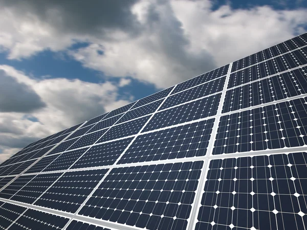 bulutlu güneş paneli