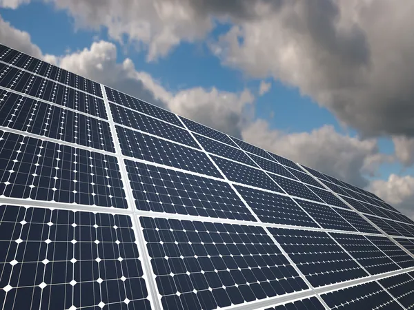 bulutlu güneş paneli