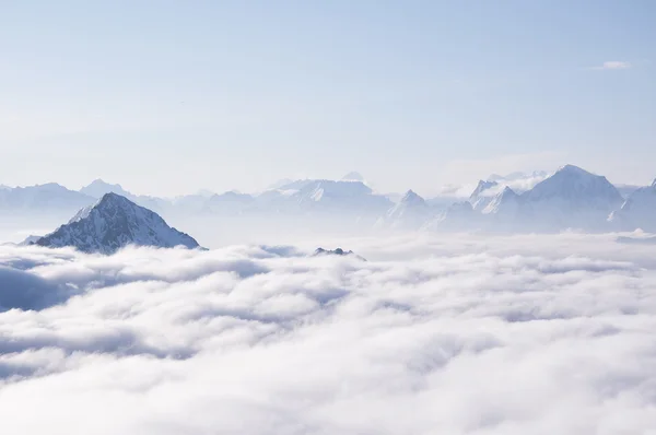 Clouds in the mountains — Stock Photo, Image
