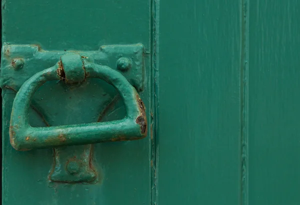 Maçaneta verde da porta — Fotografia de Stock