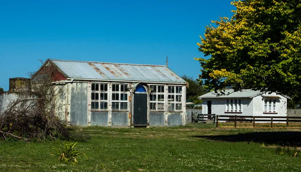 Janela de porta Shed — Fotografia de Stock