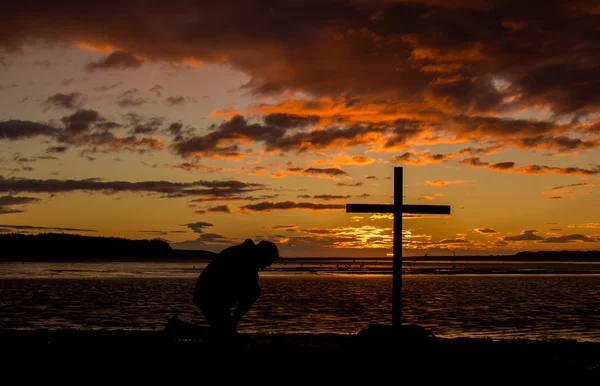 十字架的祈祷 — 图库照片