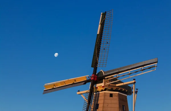 Windmill Moon — Stock Photo, Image