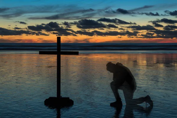 Prière Coucher de soleil Beach Cross — Photo