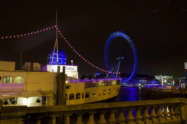 Natt promenad i london — Stockfoto