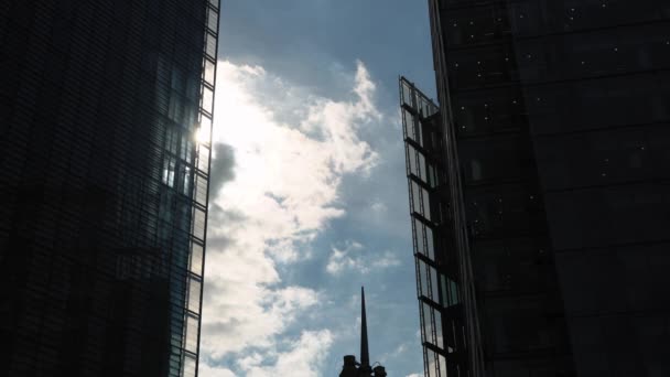 Voo Avião Sobre Centro Negócios Arranha Céus Londres Vista Inferior — Vídeo de Stock