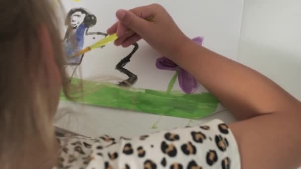 Talented Creative Child Girl Female Artist Draws Her Hands Paper — Stock video