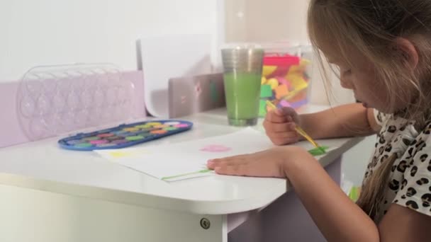 Talented Creative Child Girl Female Artist Draws Her Hands Paper — Wideo stockowe