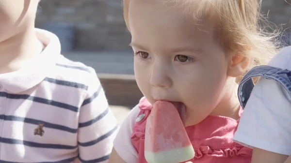 Close Portrait Girl Enjoys Delicious Ice Cream Cone Child Eating — Stockfoto