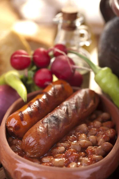 Bohnen und Wurst — Stockfoto