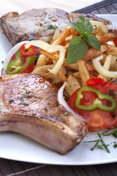 Chuletas de cerdo —  Fotos de Stock