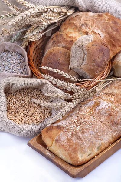 Bröd och spannmål — Stockfoto