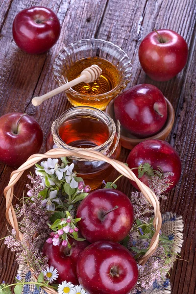 Apples and honey — Stock Photo, Image