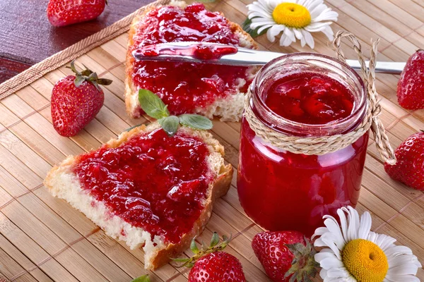 Marmellata di fragole — Foto Stock