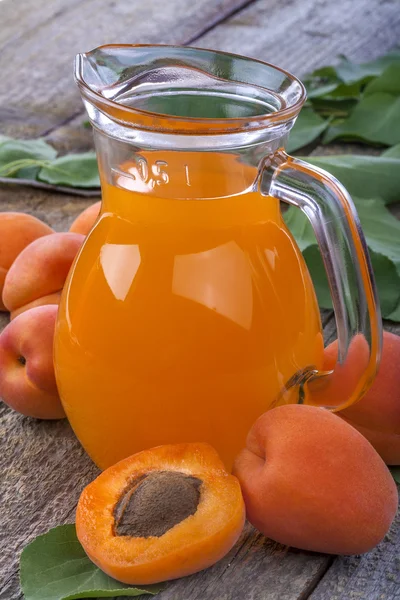 Apricots juice — Stock Photo, Image
