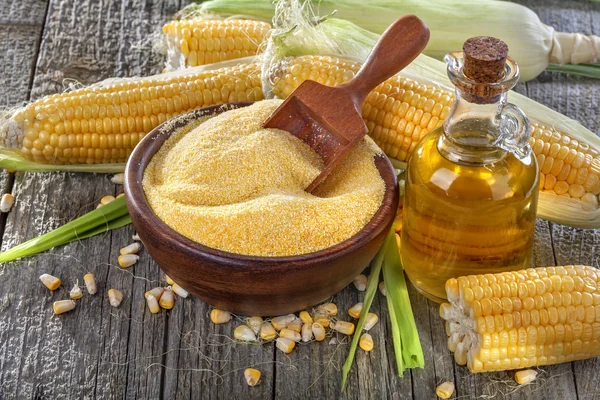 Mısır ezmesi polenta ile — Stok fotoğraf