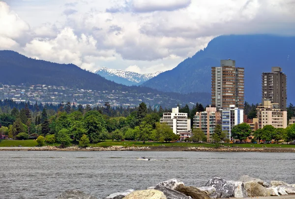 Parco lungomare & Montagne — Foto Stock