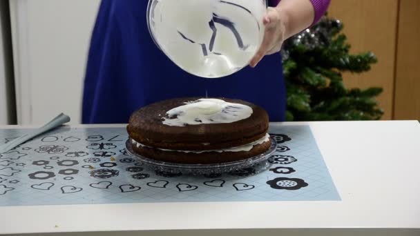 Décorer gâteau par buttercream — Video