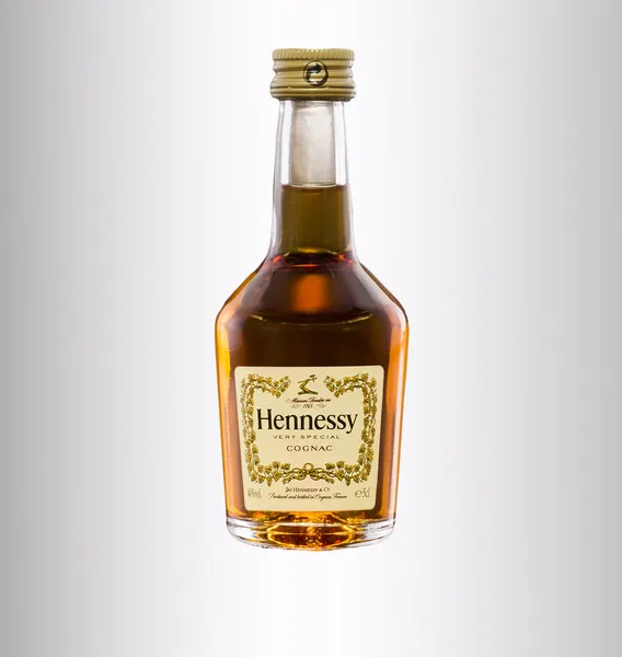 Hennessy Cognac VS 50 – stockfoto