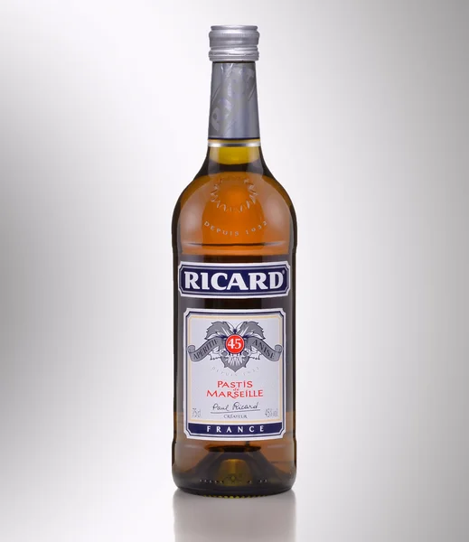 Bottle of Ricard Pastis de Marseille — Stock Photo, Image