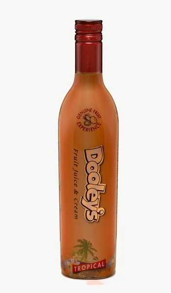 瓶的 dooleys 热带利口酒 — 图库照片