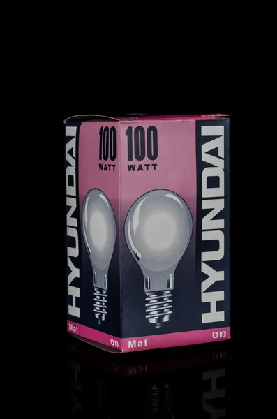 Carton pack of Hyundai Bulb 100 watt — Stock Photo, Image
