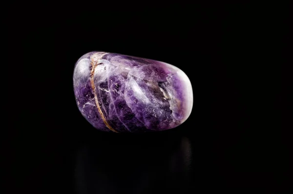 Amethyst polierter Stein — Stockfoto