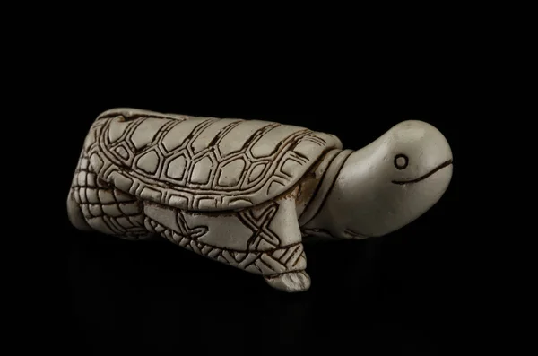 Ručně vyřezávané fukurokuju želva netsuke — Stock fotografie