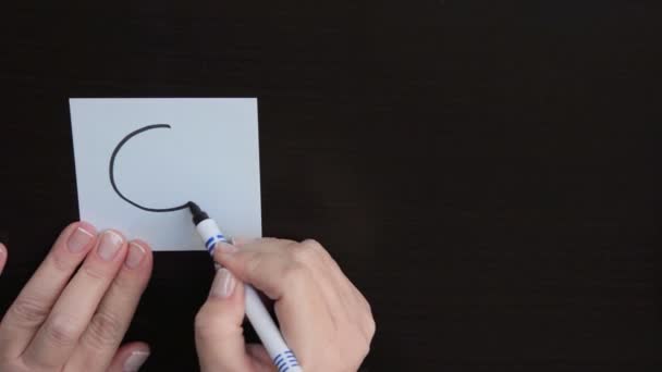 Businesswoman draws smiley Cool — Stock Video