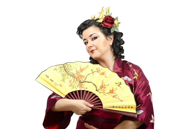 Retrato de mitad de longitud de flores de pelo kimono mujer —  Fotos de Stock