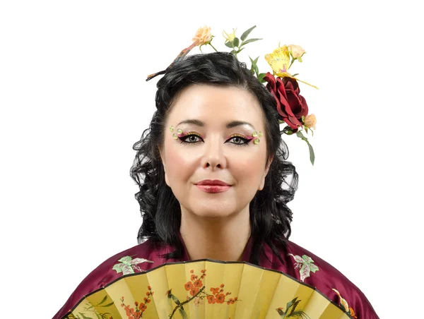 Nahaufnahme Porträt einer stilisierten Kimono-Frau mit Fächer — Stockfoto