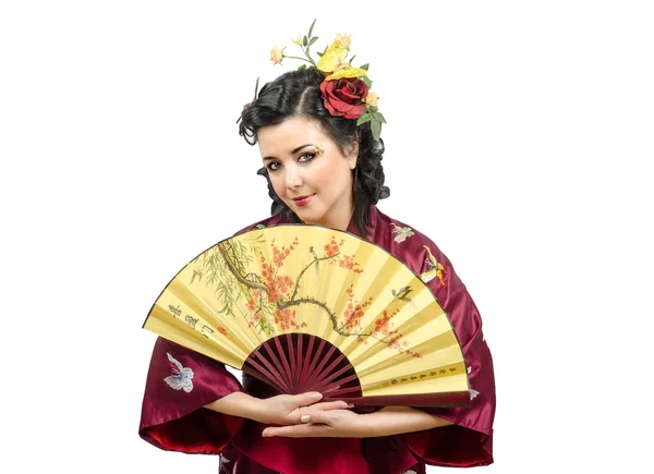 Retrato de kimono caucásico mujer madura con abanico — Foto de Stock
