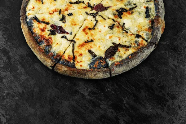 Tasty Pizza Black Concrete Background Top View Hot Pizza Copy — Stockfoto