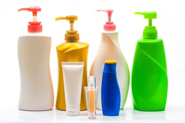 Vücut Bakımı ve güzellik ürün plastik şişe ile kompozisyon