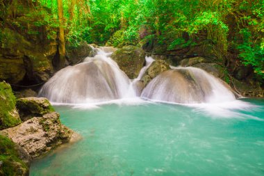 şelale güzel (erawan şelale) kanchanaburi ili