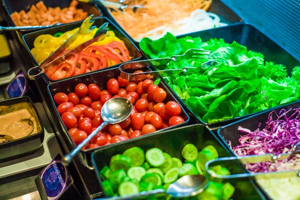 Fresh vegetable salad — Stock Photo, Image