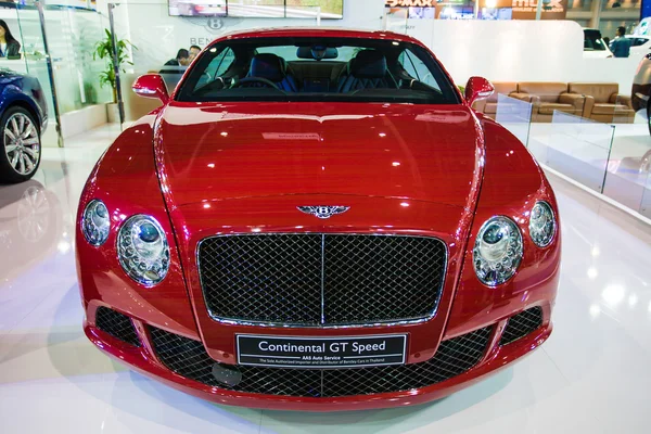 Bentley bentley gt hız ekranı Sahne Alanı'nda motorlar — Stok fotoğraf