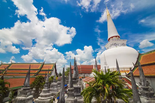 Wat Phra Mahathat Woramahawihan Nakorsrithammarat Thaimaa — kuvapankkivalokuva