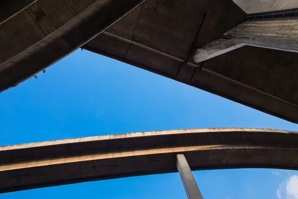 Bhumibol-Brücke, die Industrieringbrücke oder Mega-Brücke — Stockfoto