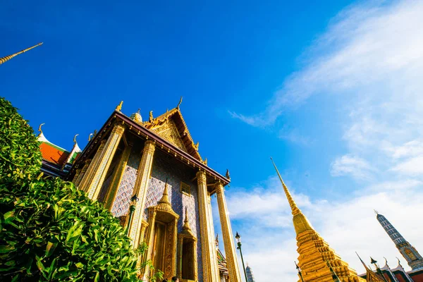 Wat Phra Kaew Templo Esmeralda Buda Contra Céu Azul Destino — Fotografia de Stock