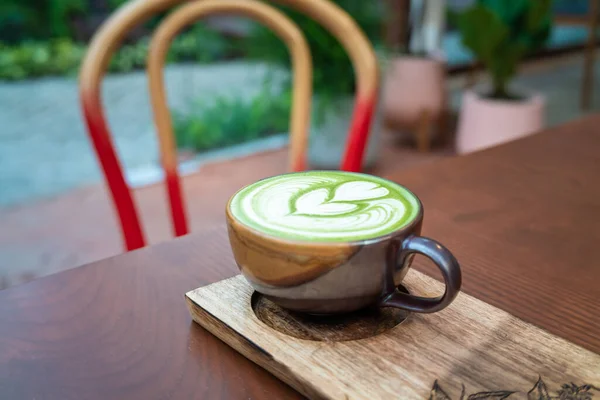 Hot Matcha Green Tea Atte Art Wooden Table Hot Cafein — Stock Photo, Image